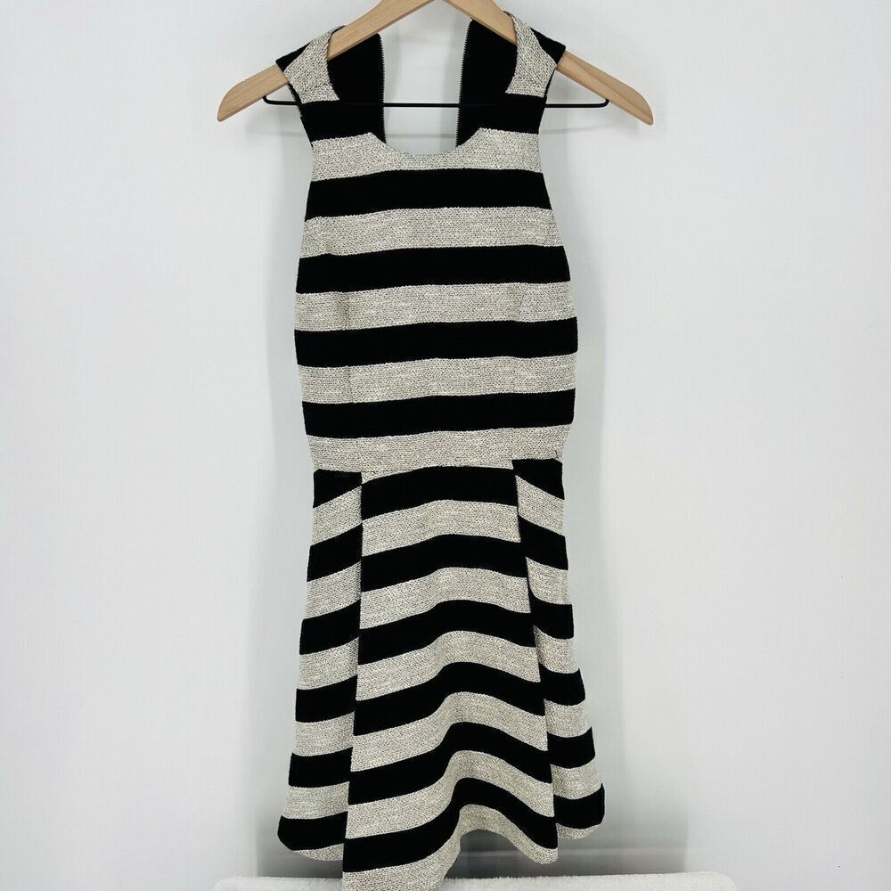 Alice + Olivia CHASE BOX PLEAT MINI DRESS Size 4 Black White